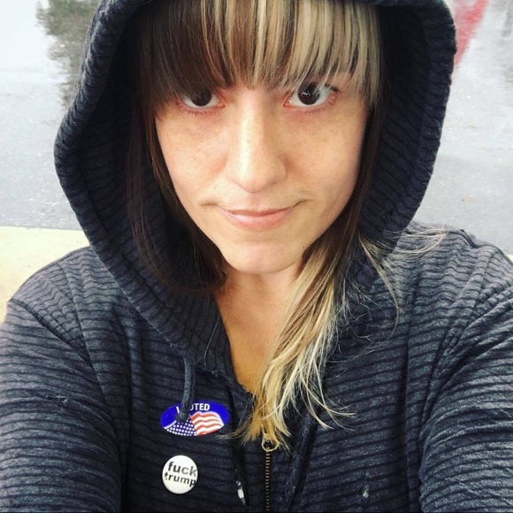 Meet your Posher, Joy - Picture 1 of 1